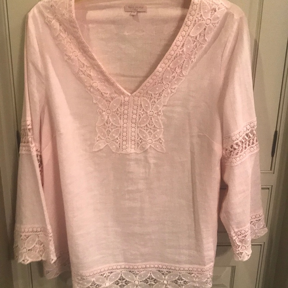 Light weight Linen top.